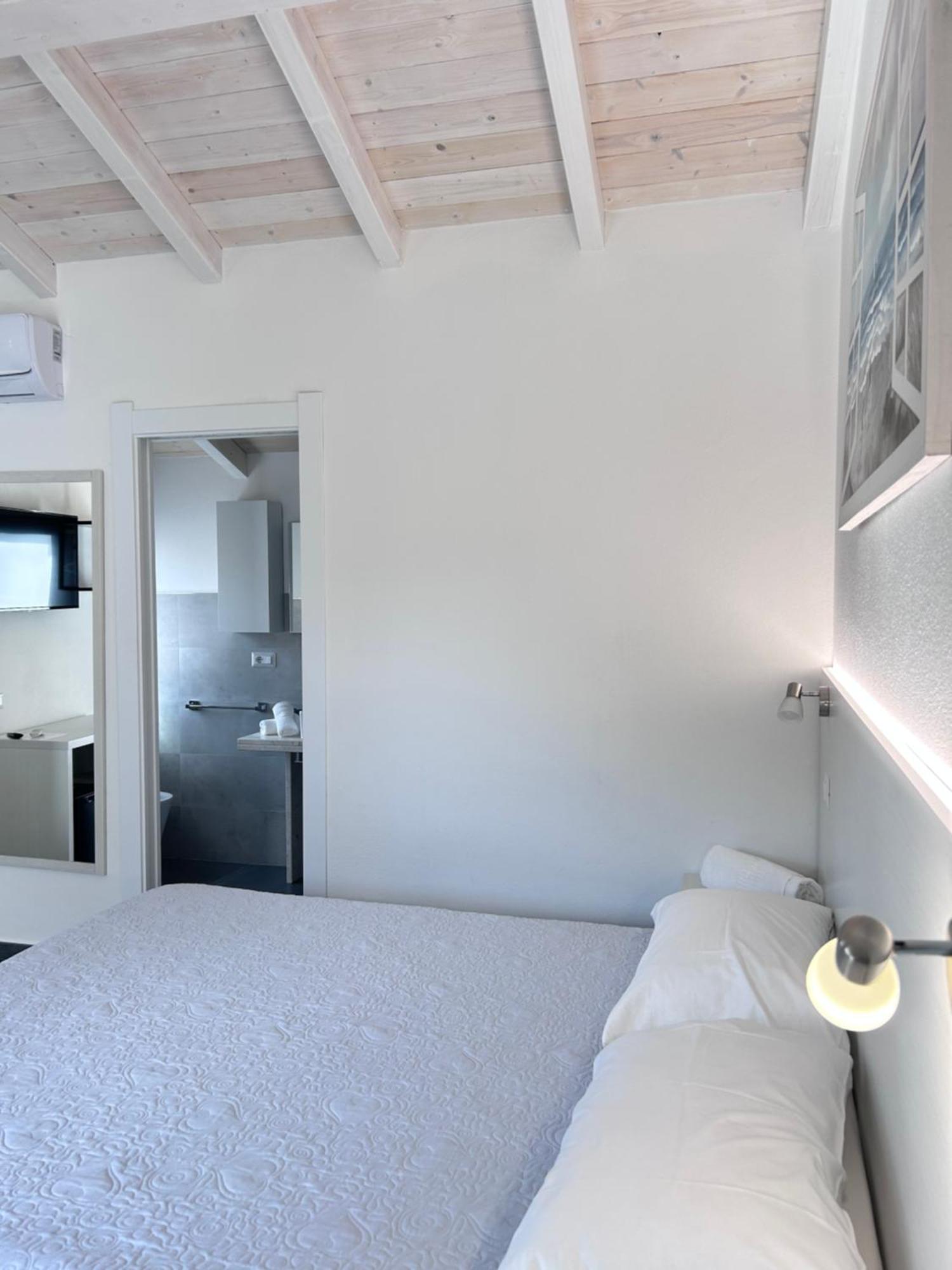 Longevity Hotel 托尔托利 外观 照片